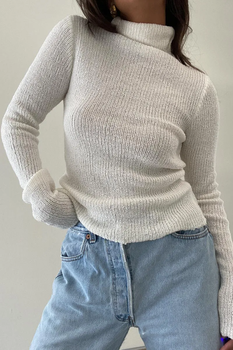 TEXTURED COTTON TURTLENECK