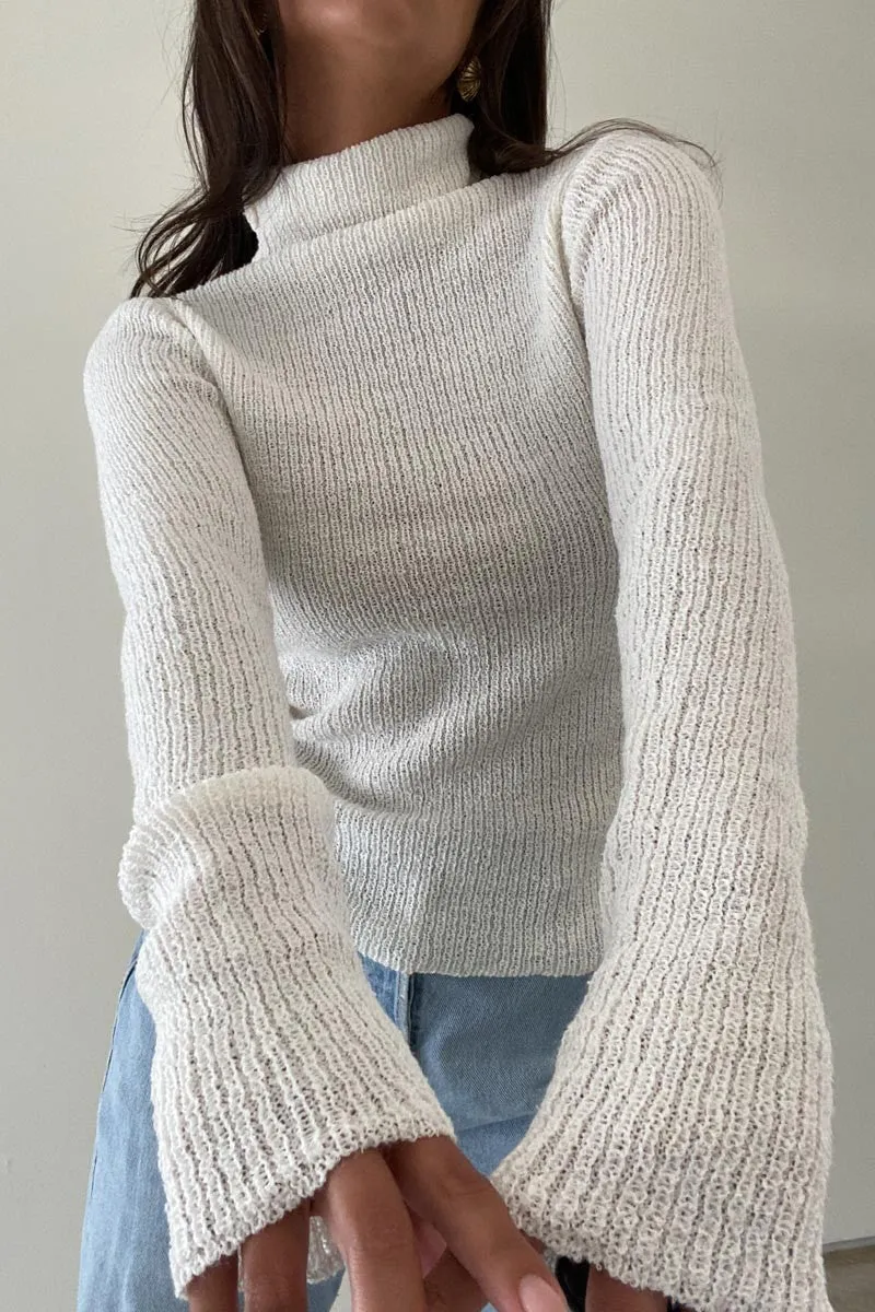 TEXTURED COTTON TURTLENECK